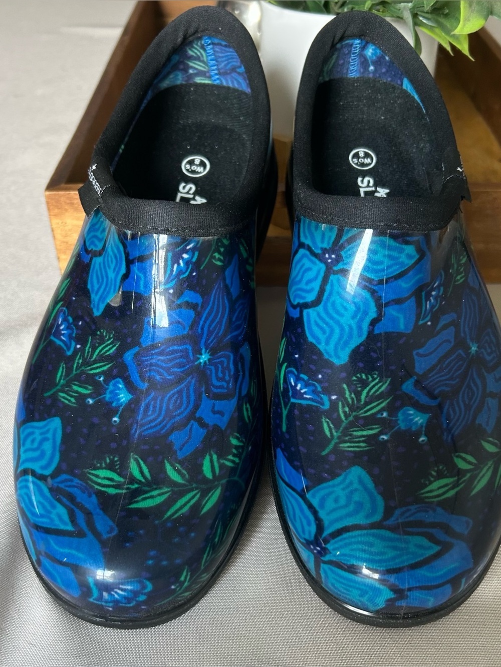 Sloggers Black Flip-Flop with Iridescent Green-Blue Strap
